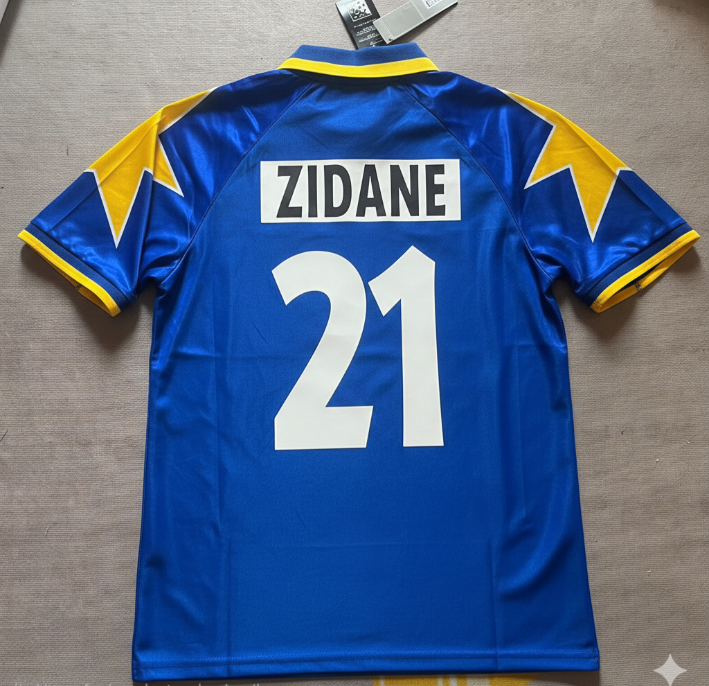 Juventus 1995/97 Retro Kit Jersey – | | – Zinedine Zidane 21 – – Back View