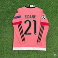 Juventus Pink Retro Pink Jersey – Zinedine Zidane – Back View