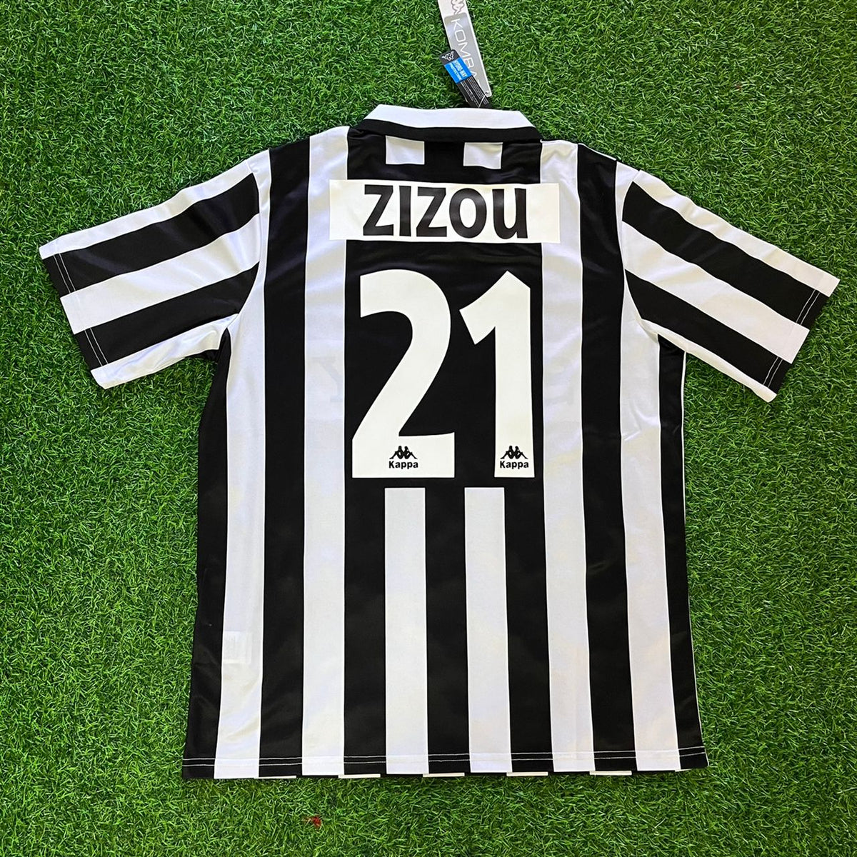 Zinedine Zidane Zizou Juventus Retro Football Jersey – Back View