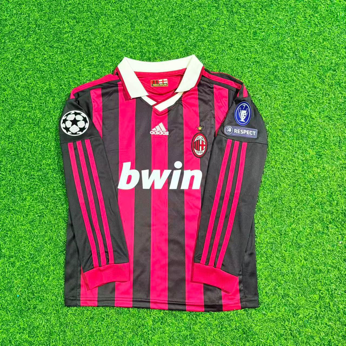 AC Milan Long Sleeve Football Jersey – Zlatan Ibrahimovic – Front View