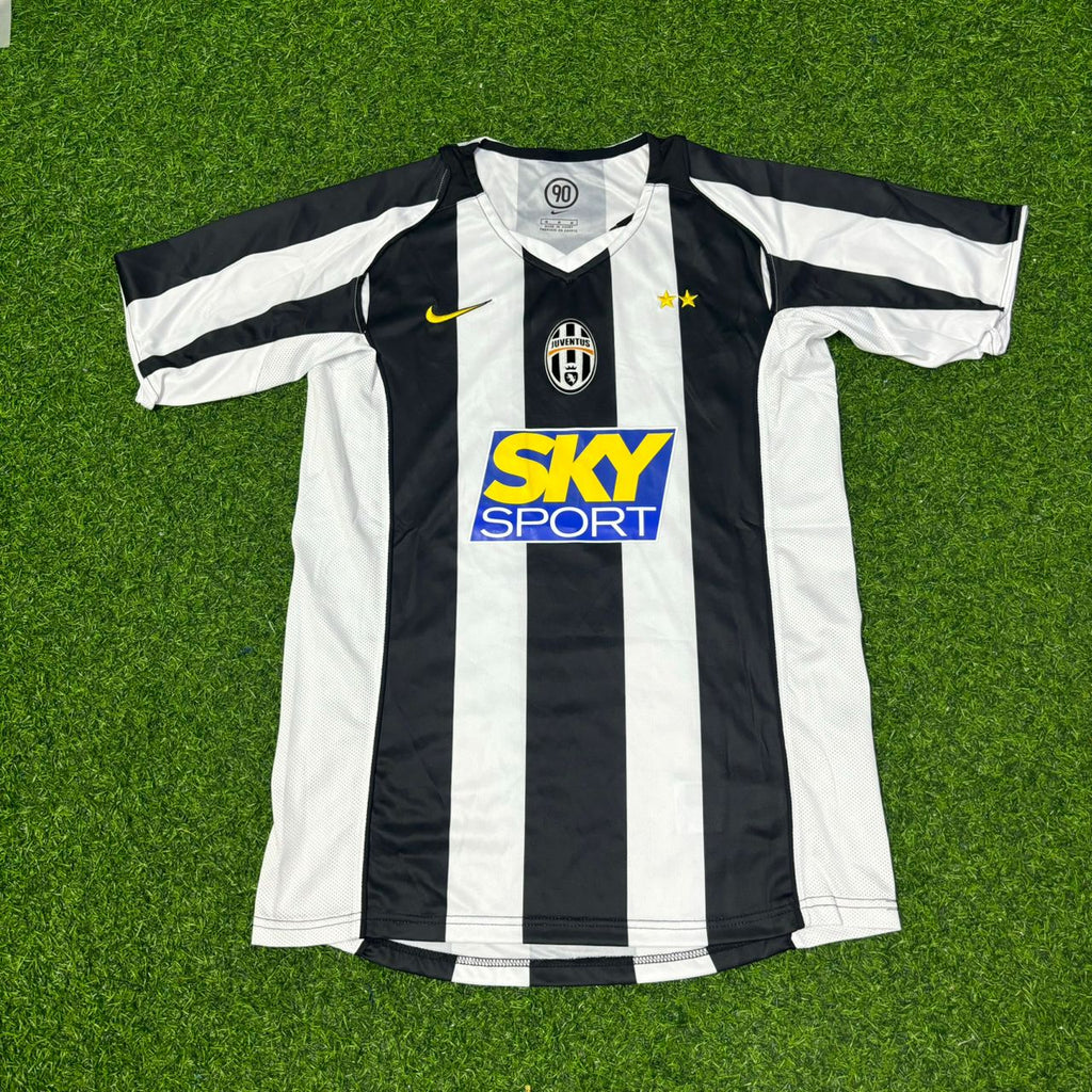Zlatan Ibrahimović Juventus 2004-2005 White Home Retro Football Jersey – Front View