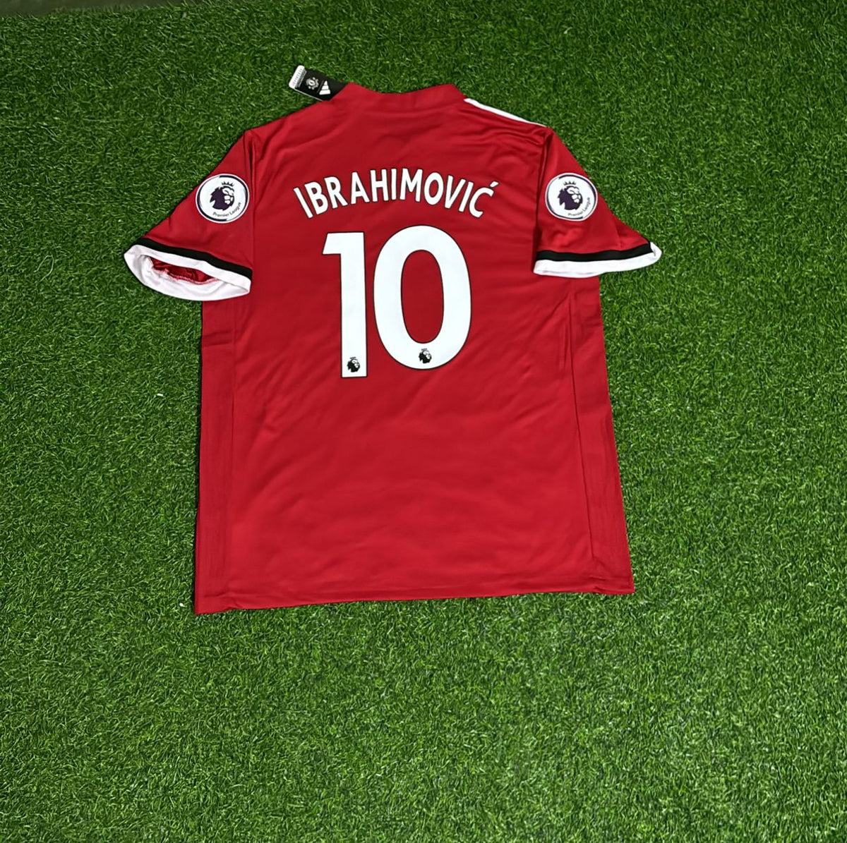 2017/18 Zlatan Ibrahimović Manchester United Red Retro Football Jersey Collection – Back View